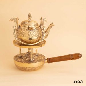 قوری وارمردار برنجی طلایی هندی طرح طاووس