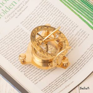 قطب نما برنجی هندی طلایی جعبه دار کیف دار
