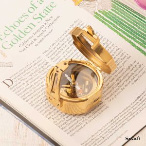 قطب نما برنجی هندی طلایی جعبه دار کیف دار