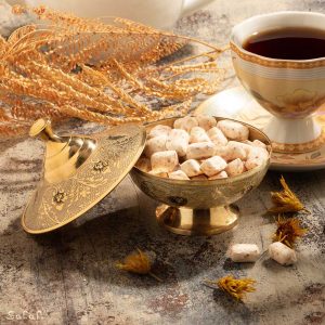 قندان برنجی هندی میناکاری طرح تاج